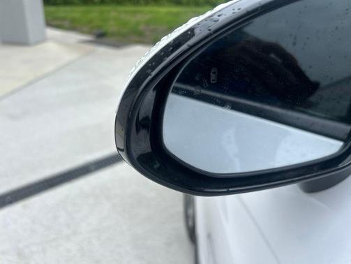 Glacial White Pearl 2023 Kia K5 EX