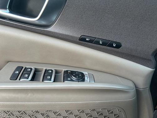 2025 Kia Carnival Hybrid EX