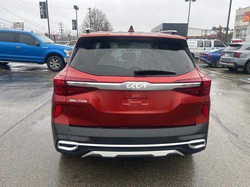 2023 Kia Seltos S