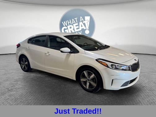 Snow White Pearl 2018 Kia Forte LX