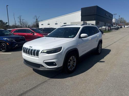 Bright White Clearcoat 2019 Jeep Cherokee Latitude Plus