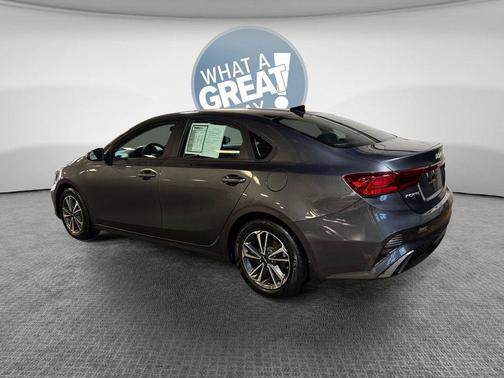 Gravity Gray 2023 Kia Forte LXS