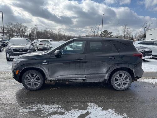 2023 Kia Seltos LX