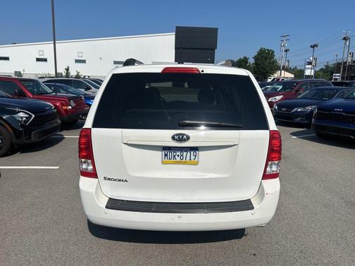 2012 Kia Sedona LX