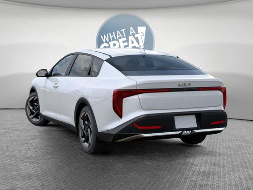 Snow White Pearl 2026 Kia K4 EX