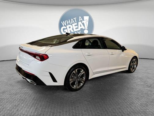 Glacial White Pearl 2024 Kia K5 EX