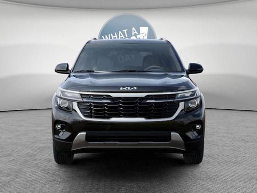 Fusion Black 2026 Kia Seltos S