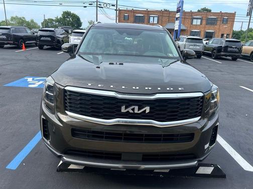 Dark Moss 2022 Kia Telluride EX