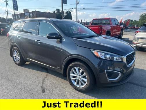 2018 Kia Sorento LX
