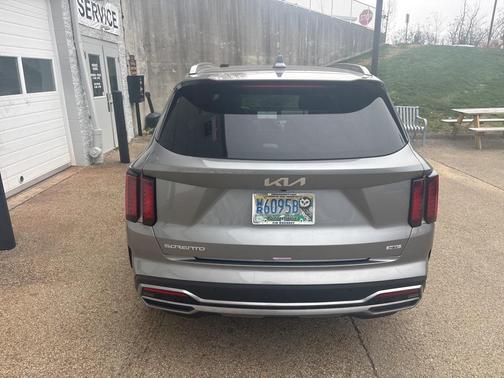 2023 Kia Sorento Hybrid EX