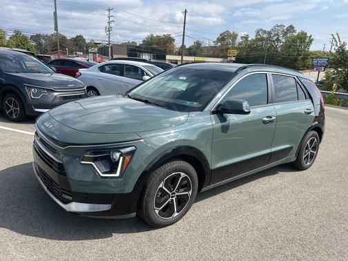 2024 Kia Niro SX