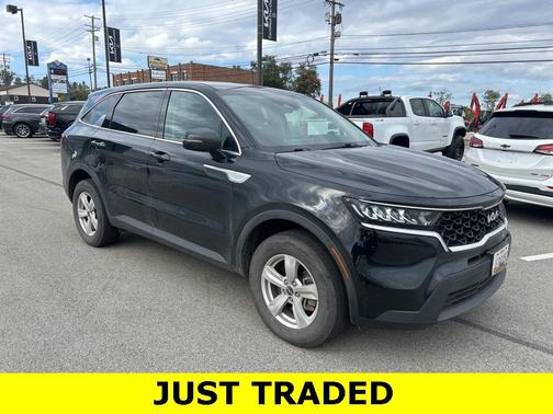 2022 Kia Sorento LX
