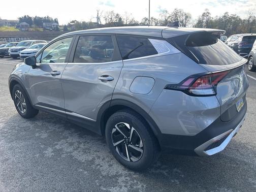 2023 Kia Sportage Hybrid LX