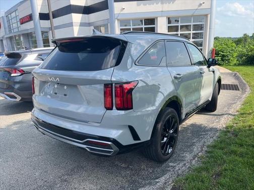 2023 Kia Sorento SX