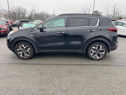 2022 Kia Sportage EX