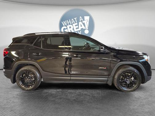 Ebony Twilight Metallic 2023 GMC Terrain AWD AT4
