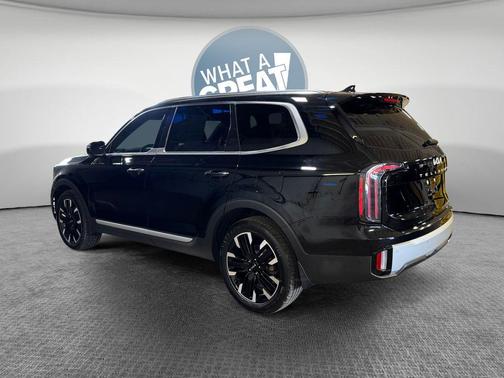 Ebony Black 2023 Kia Telluride SX Prestige