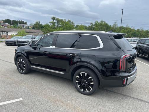 Ebony Black 2023 Kia Telluride SX Prestige