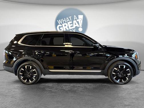 Ebony Black 2023 Kia Telluride SX Prestige