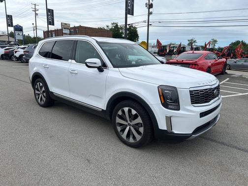 Glacial White Pearl 2021 Kia Telluride S