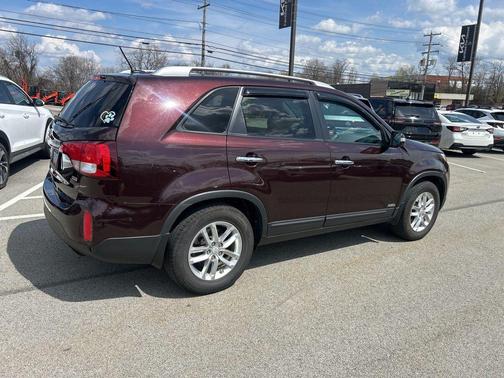 Dark Cherry 2015 Kia Sorento LX