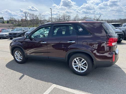 Dark Cherry 2015 Kia Sorento LX