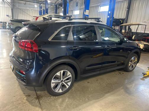 2022 Kia Niro EV EX