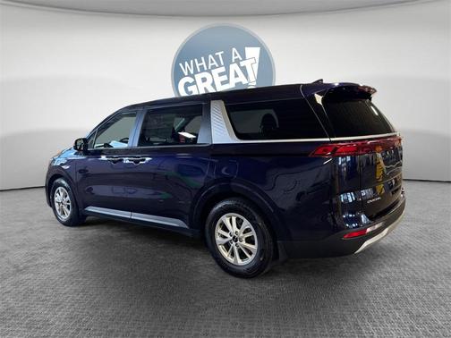 2023 Kia Carnival LX