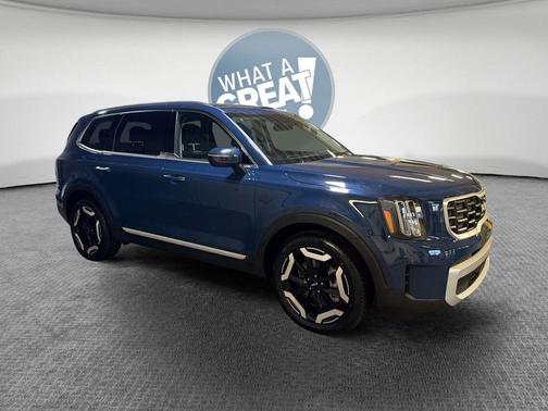 Midnight Lake Blue 2024 Kia Telluride S
