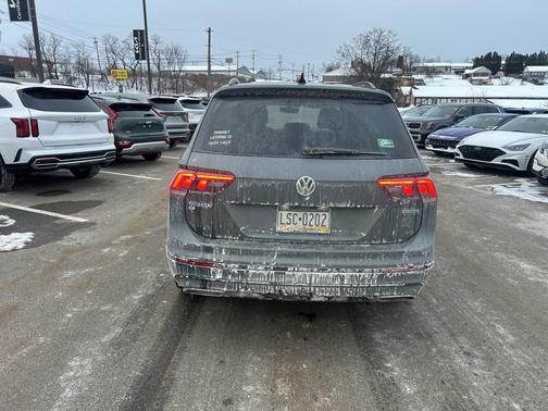 2021 Volkswagen Tiguan 2.0T SE R-Line Black 4MOTION
