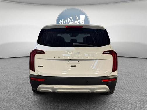 2022 Kia Telluride LX