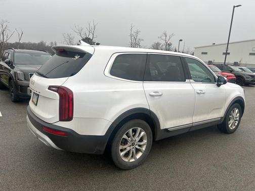 2022 Kia Telluride LX