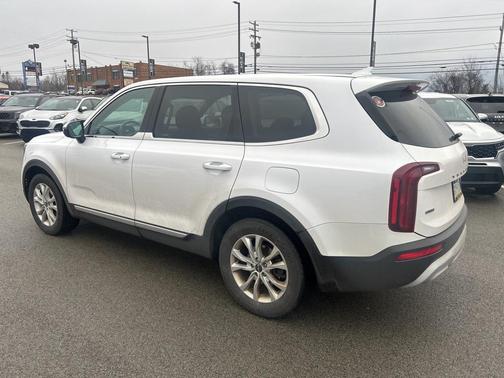 2022 Kia Telluride LX