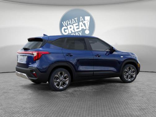 Dark Ocean Blue 2026 Kia Seltos LX