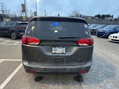 2020 Chrysler Pacifica Hybrid Touring L