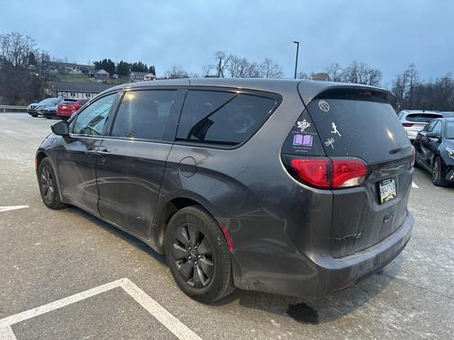 2020 Chrysler Pacifica Hybrid Touring L