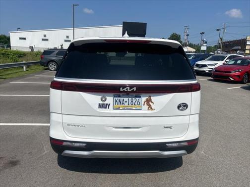 2024 Kia Carnival LX