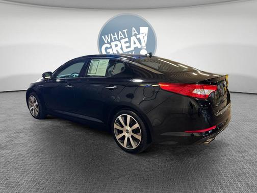 Black 2011 Kia Optima SX