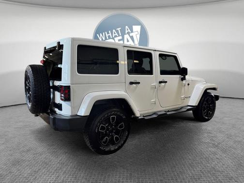 Bright White 2018 Jeep Wrangler JK Unlimited Sahara