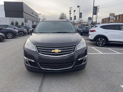 Tungsten Metallic 2014 Chevrolet Traverse 1LT