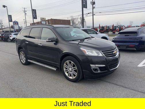 Tungsten Metallic 2014 Chevrolet Traverse 1LT