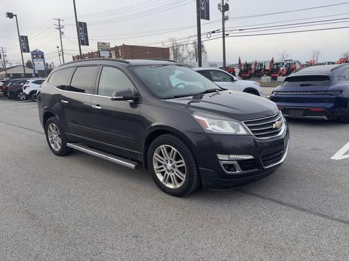 Tungsten Metallic 2014 Chevrolet Traverse 1LT