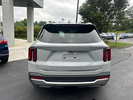 Wolf Gray 2024 Kia Sorento S