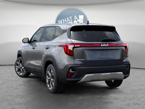Steel Gray 2026 Kia Seltos LX