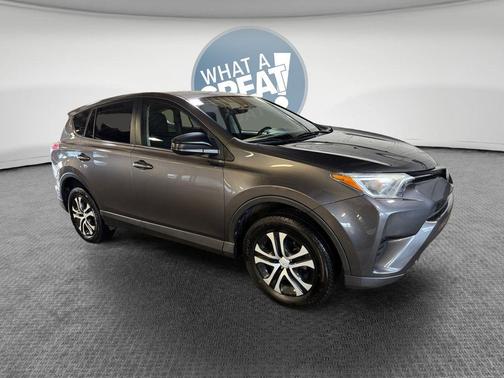 Magnetic Gray Metallic 2018 Toyota RAV4 LE