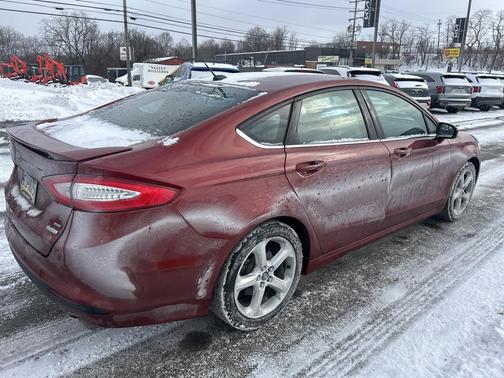 2014 Ford Fusion SE