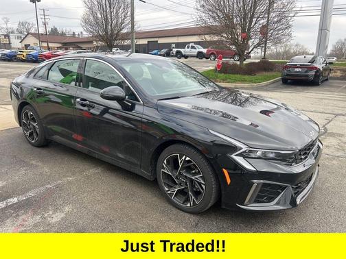 Aurora Black Pearl 2025 Kia K5 GT-Line