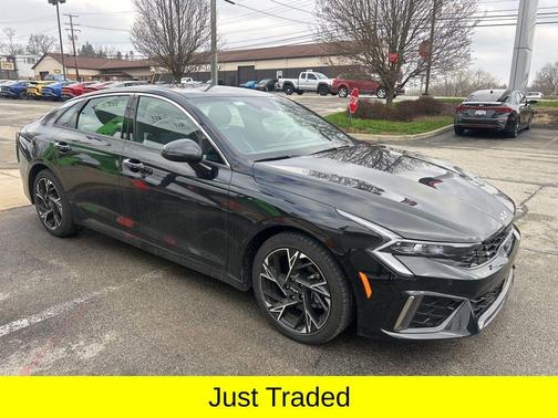 Aurora Black Pearl 2025 Kia K5 GT-Line