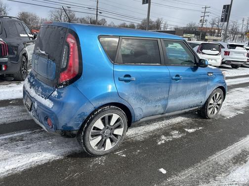 2017 Kia Soul +