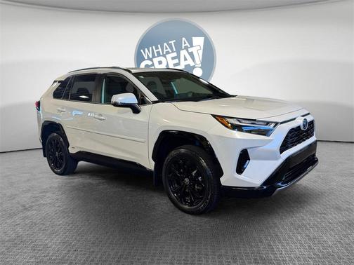 2023 Toyota RAV4 Hybrid SE